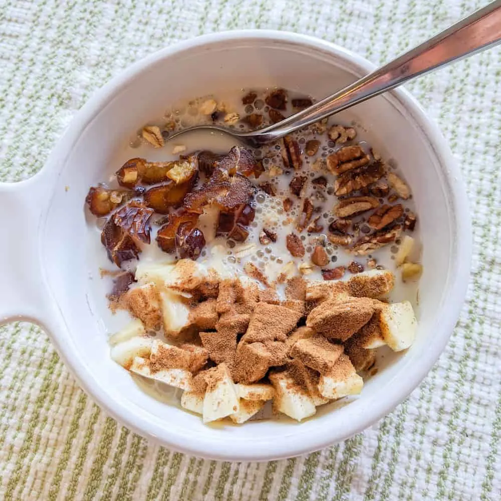 Banana Nut Muesli with Milk