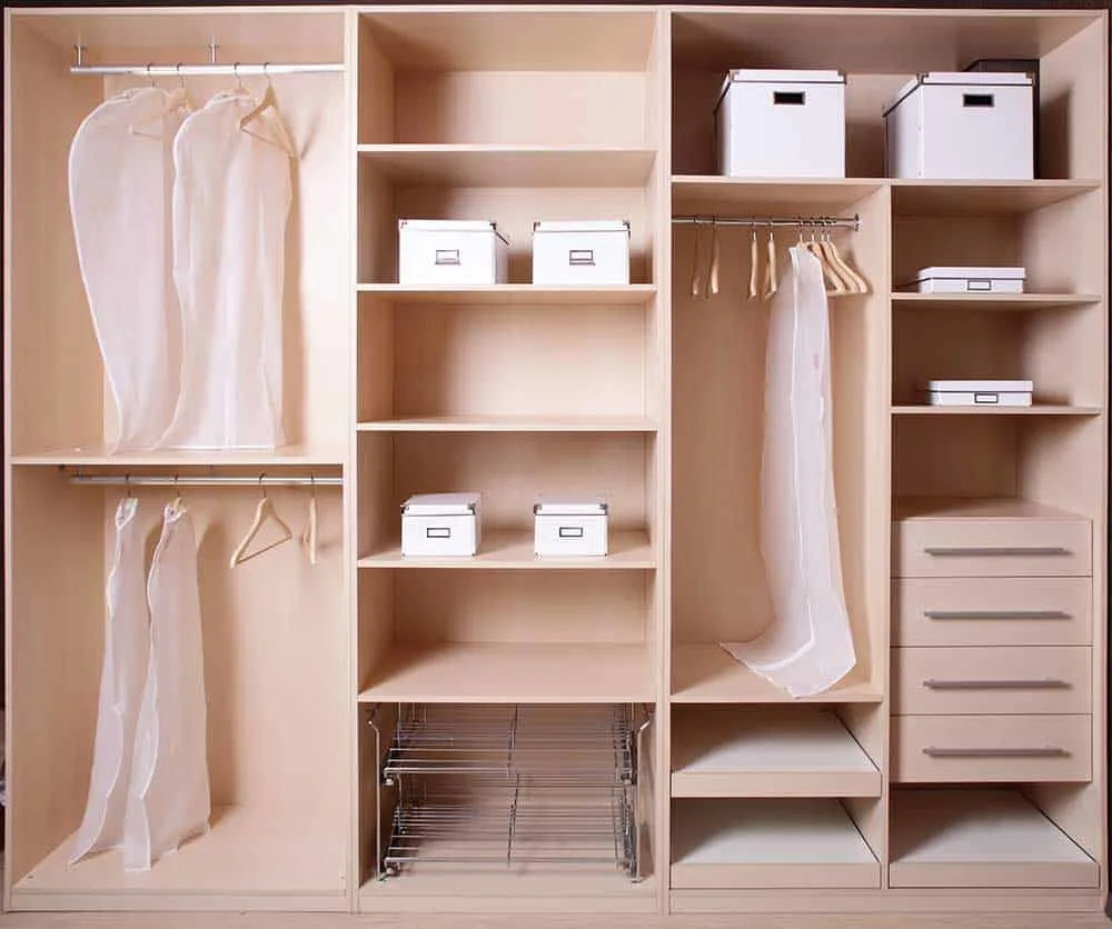 bedroom wardrobe organization
