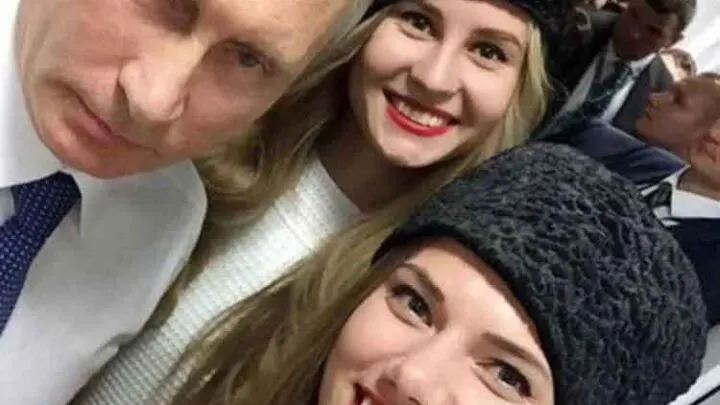 putin with two women