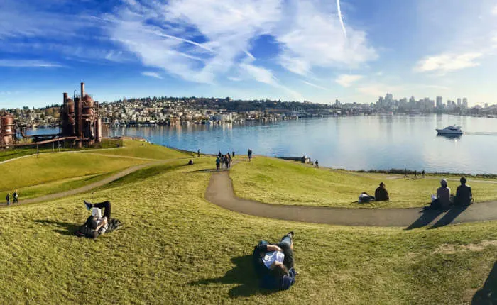 Gasworks park view of the city of seattle